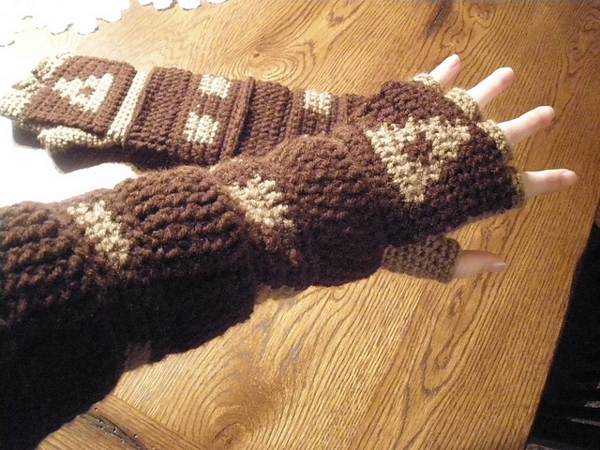 Crochet gauntlets